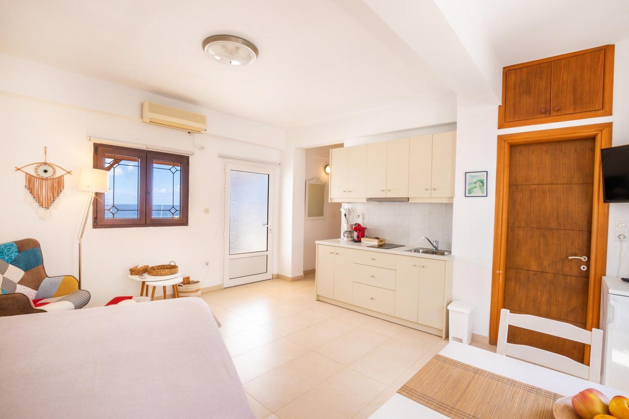 Mimis & Connie 2 Apartman Kárpathosz Kültér fotó